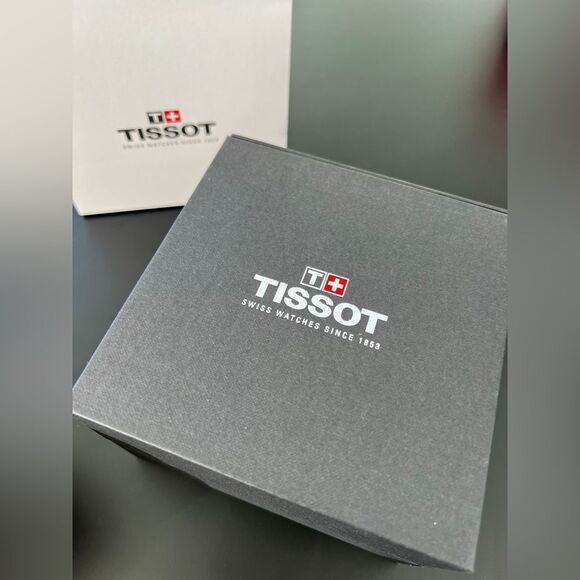 NIB Green Seaster Tissot Watch - Picture 13 of 13